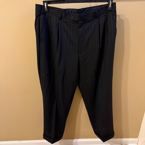 Emmanuel Ungaro 100% Wool Mens Suit Black Pinstripe 46L/38W Business Formal - Picture 9 of 16